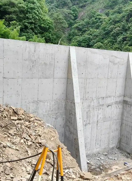 石家庄灵寿县重力式挡土墙